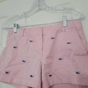 Vineyard Vines girls pink shorts Size 14